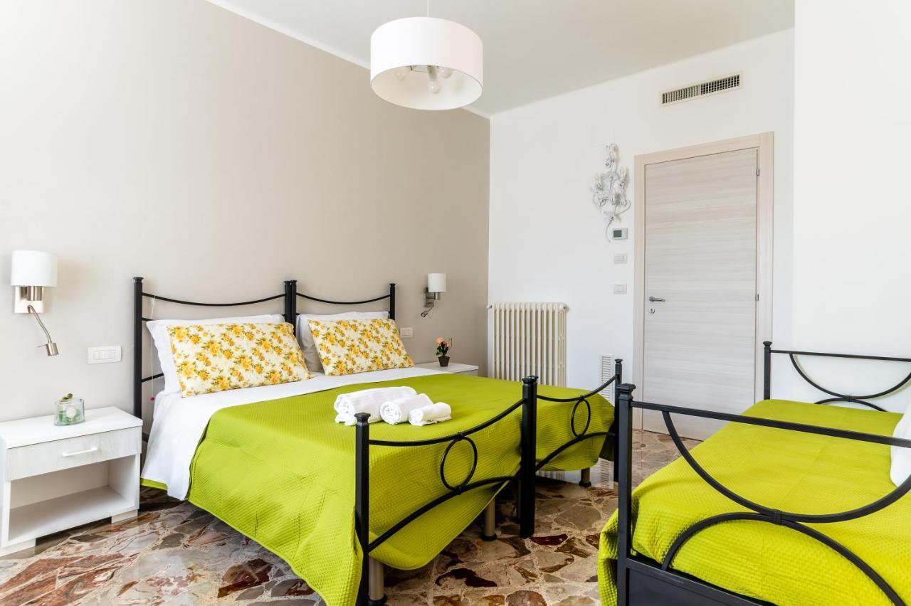 Le Calette Rooms - Puglia Mia Apartments Monopoli Exteriör bild